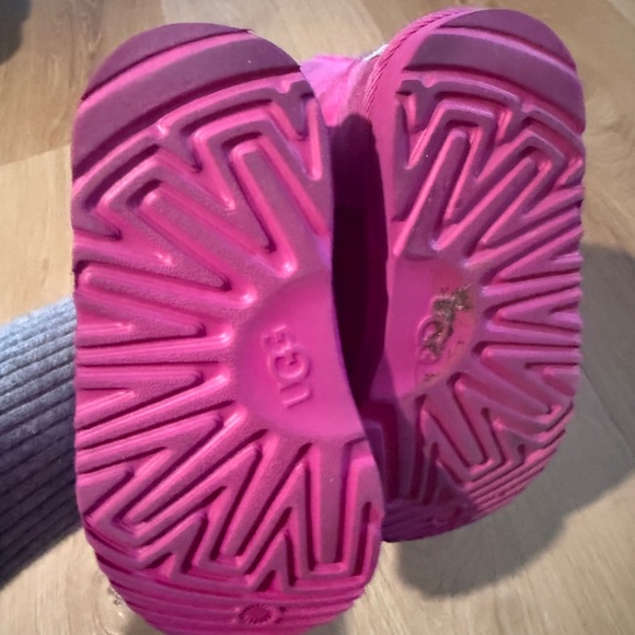 UGG Kids Pink Rain & Snow Boots - Picture 5 of 5